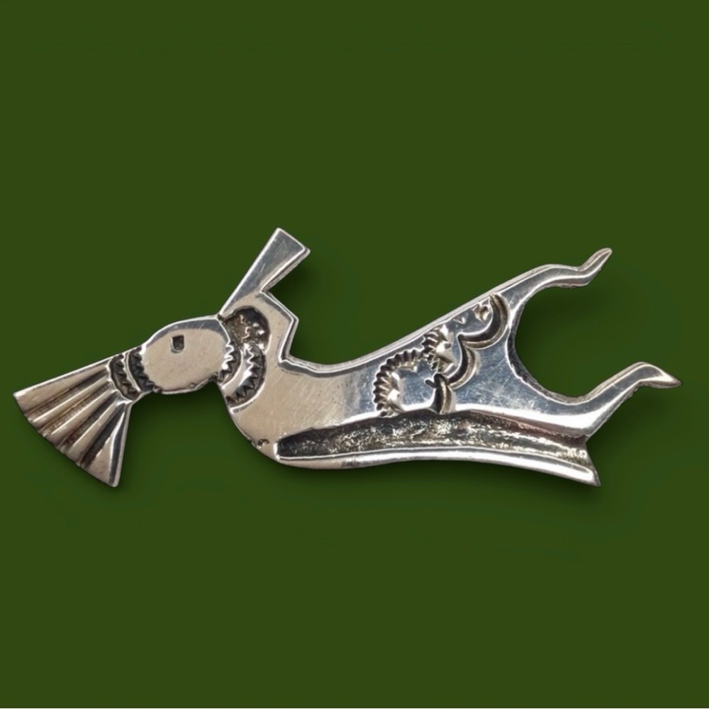 Vintage KOKOPELLI Navajo Silver Brooch - Signed Sterling, Southwest Jewelry - Picture 5 of 13